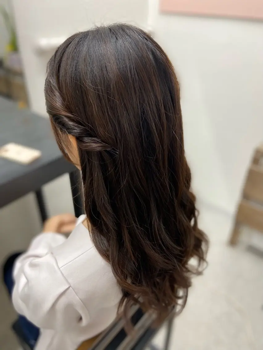 ロング Iio Renaのヘアスタイル