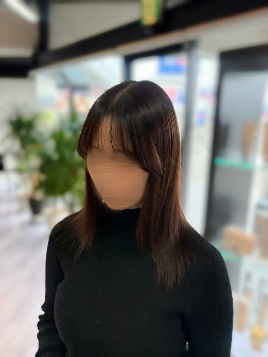 ミディアム 顔周りカット arika ninaのヘアスタイル