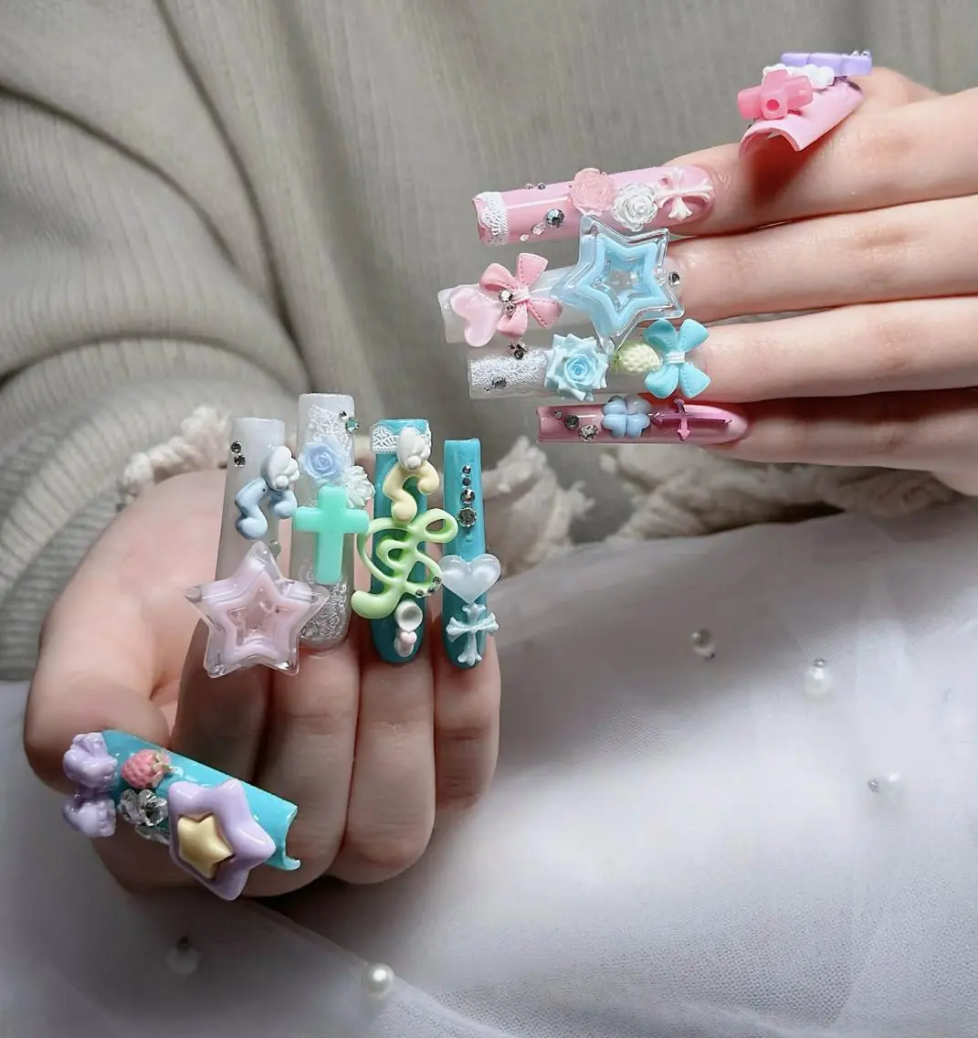 ネイル フレンチネイル ジェルネイル ハロウィン 韓国ネイル マグネットネイル ハンドネイル H.baby Nail Salonのネイルデザイン