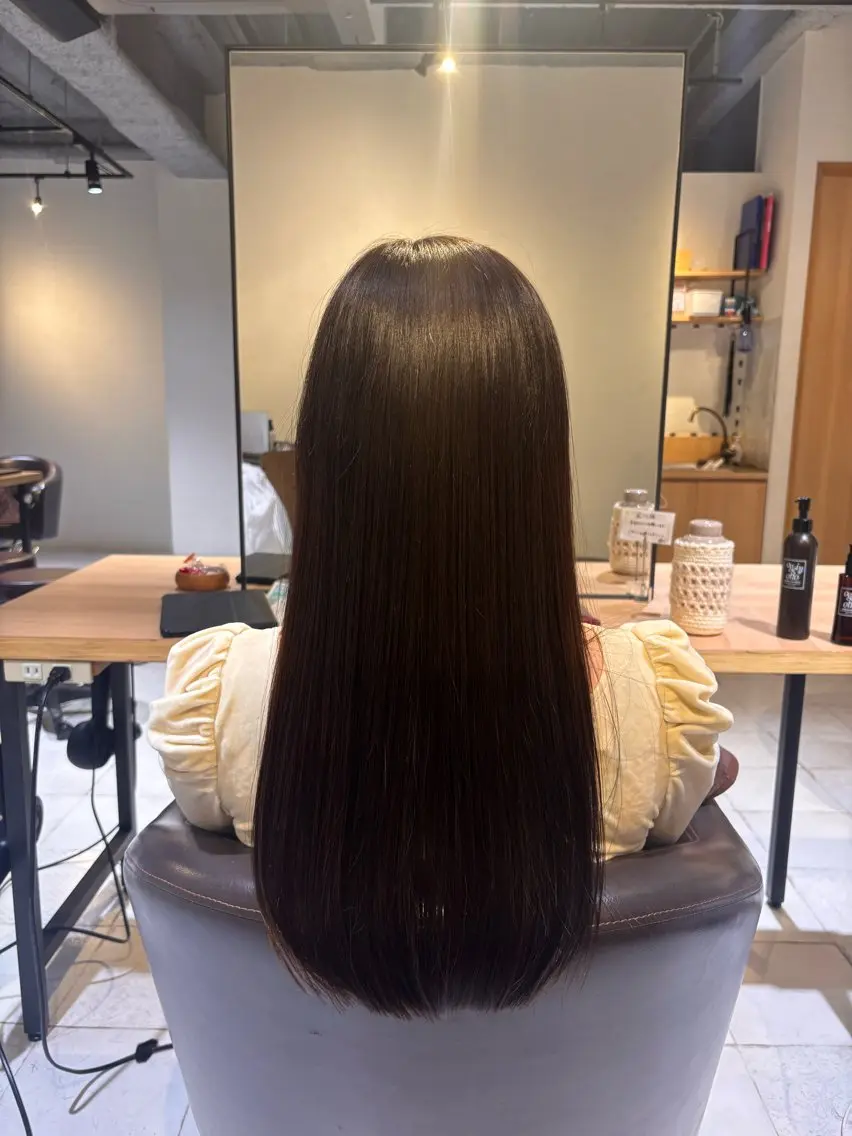 ロング 髪質改善 カット ヘアカラー トリートメント 尾形 百花のヘアスタイル