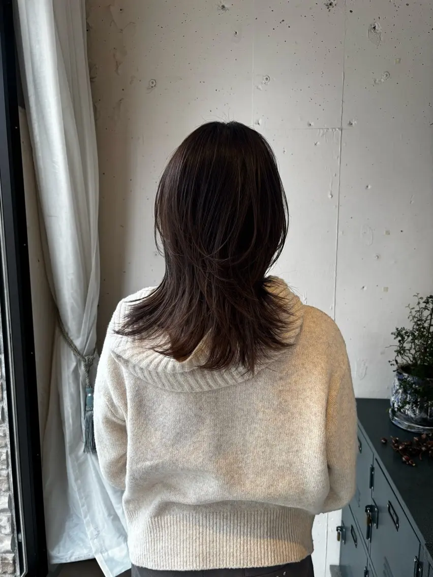 セミロング くびれヘア レイヤーカット カット トリートメント 🍒サクラ🍒 /透明感カラー/艶髪のヘアスタイル