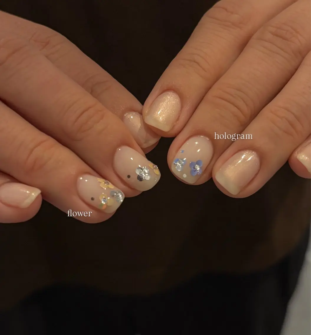ネイル フラワーネイル ホログラムネイル ハンドネイル IZUMIꕤnail 堺筋本町｜心斎橋のネイルデザイン