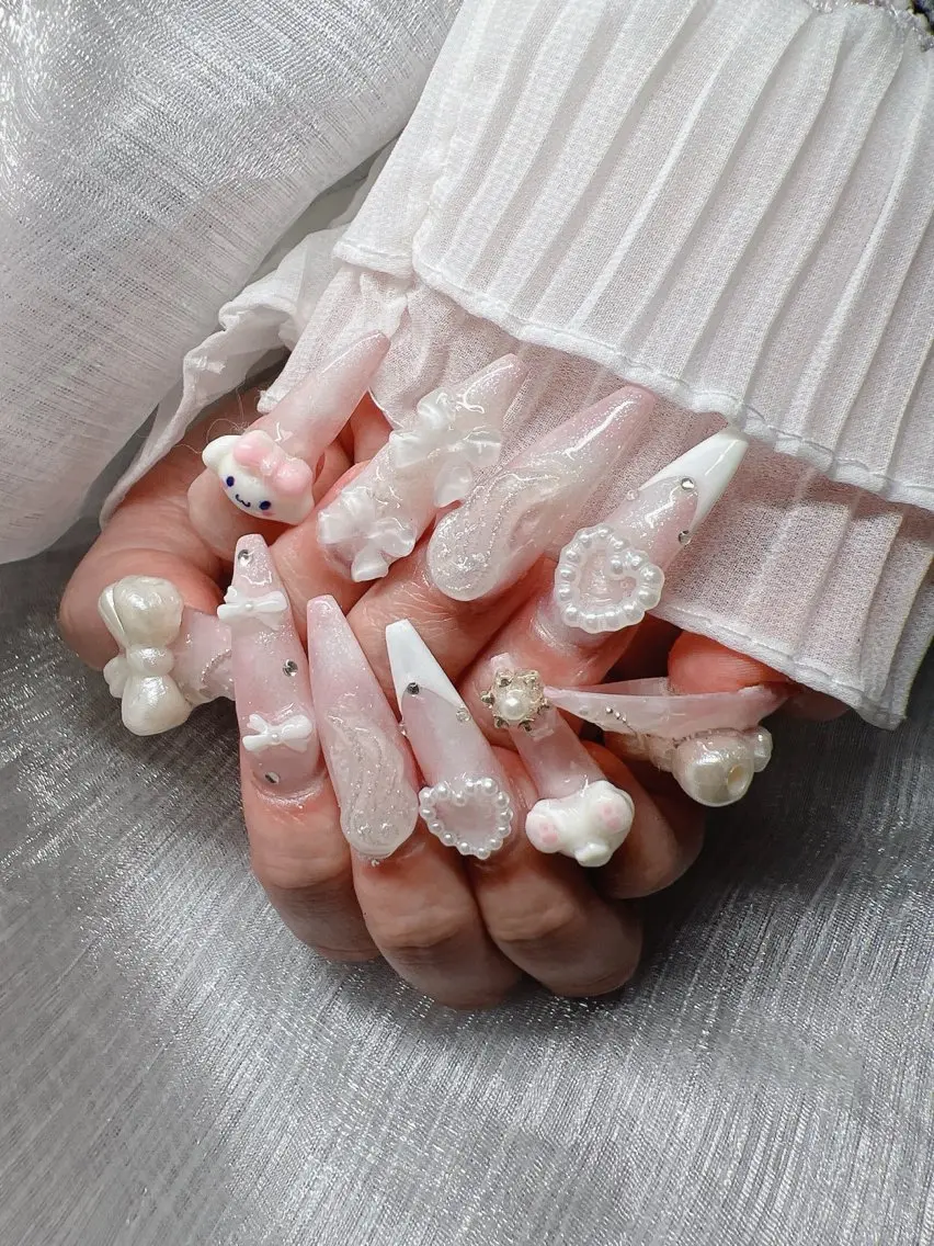 ネイル 長さ出し グラデーション 卒業式 キラキラネイル マグネットネイル ハンドネイル Lee Nailsのネイルデザイン