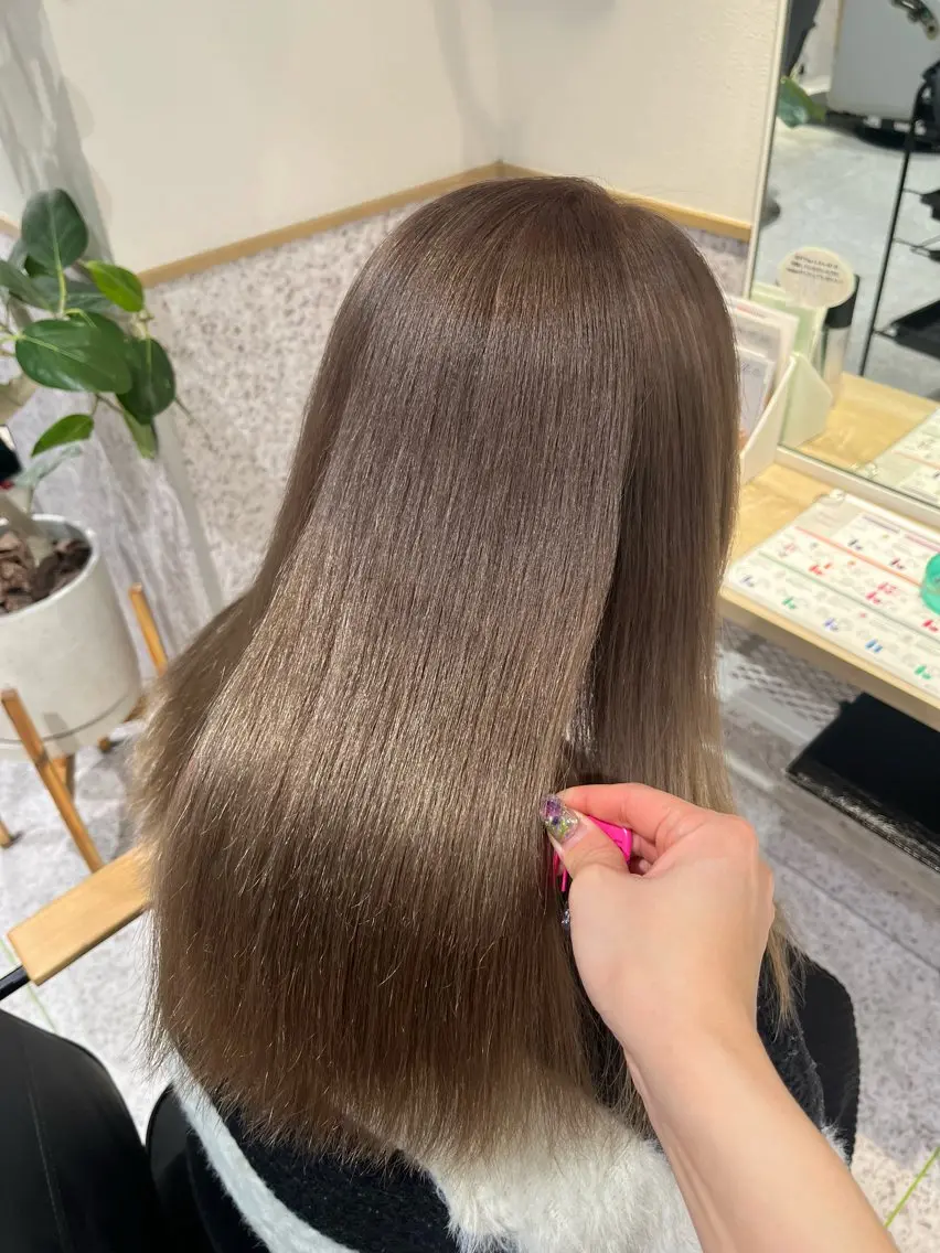 セミロング カラー セミロングパーマ ダブルカラー イヤリングカラー ハイライトカラー ハイトーンカラー ヘアカラー トリートメント 髪質改善&艶カラー/ ほんだあみ (♡)のヘアスタイル