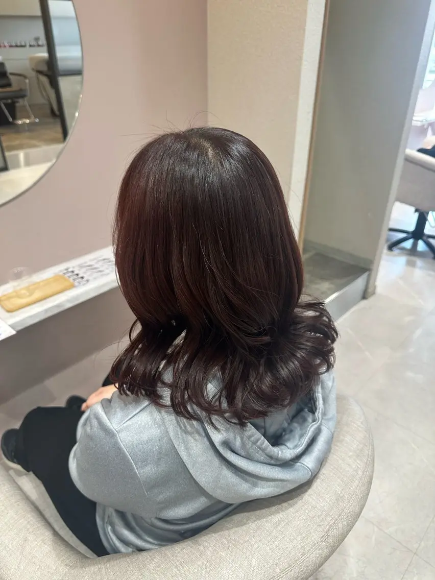 ミディアム 🎀レイヤー艶カラー Konatsu🌻のヘアスタイル