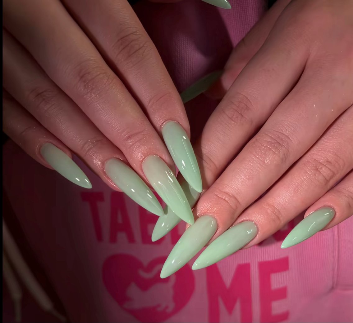 ネイル ハンドネイル NiJi Nailsのネイルデザイン
