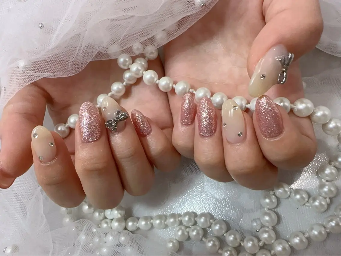 ネイル アートネイル フラッシュネイル フレンチネイル ジェルネイル ガラスフレンチ ハンドネイル You&Me Miyuのネイルデザイン
