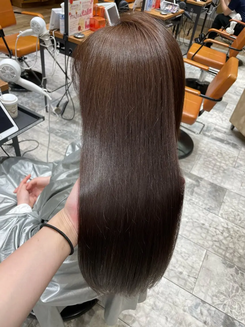 ロング ヘアカラー トリートメント ヘッドスパ 透明感カラー 大工廻あすやのヘアスタイル