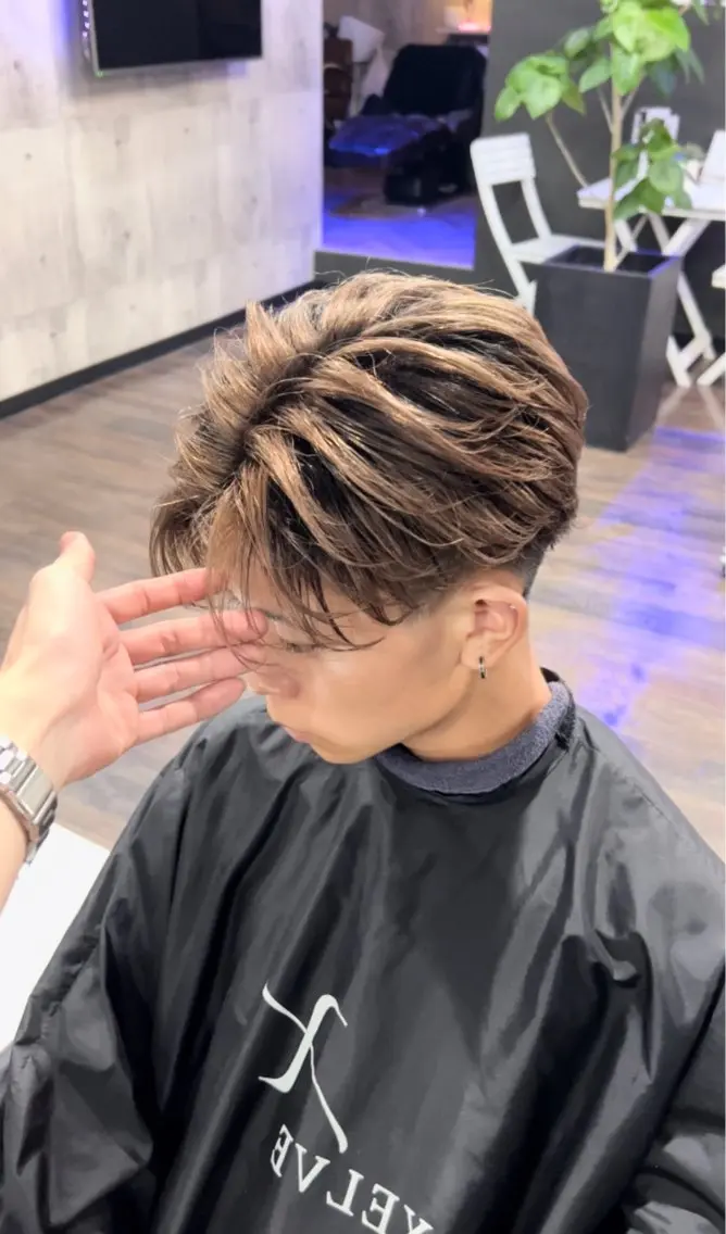 ショート レイヤーカット メンズ縮毛矯正 🎖アジマ リョオのヘアスタイル