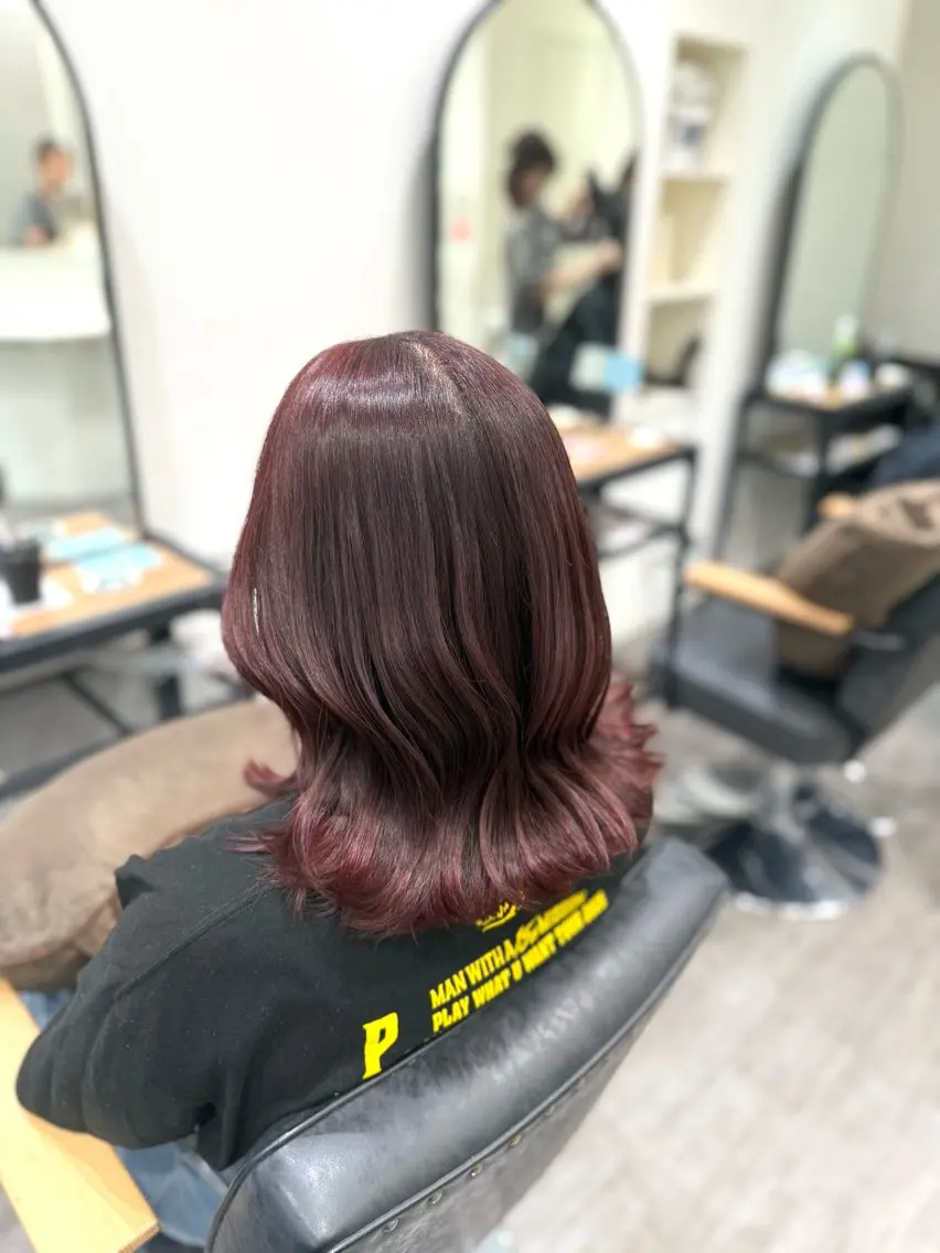 セミロング カラー ブリーチ ダブルカラー ブリーチなしカラー レッドカラー ヘアカラー cocotte🫧 kotomiのヘアスタイル