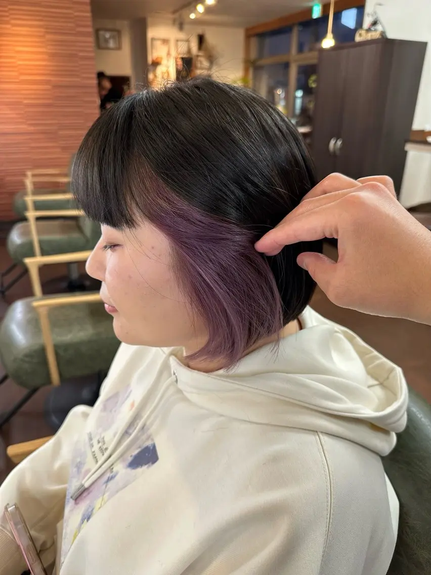 ショート カラー インナーカラー パープルカラー ボブ カット ヘアカラー 💜推しインナー カラー/菊池柊真💜のヘアスタイル