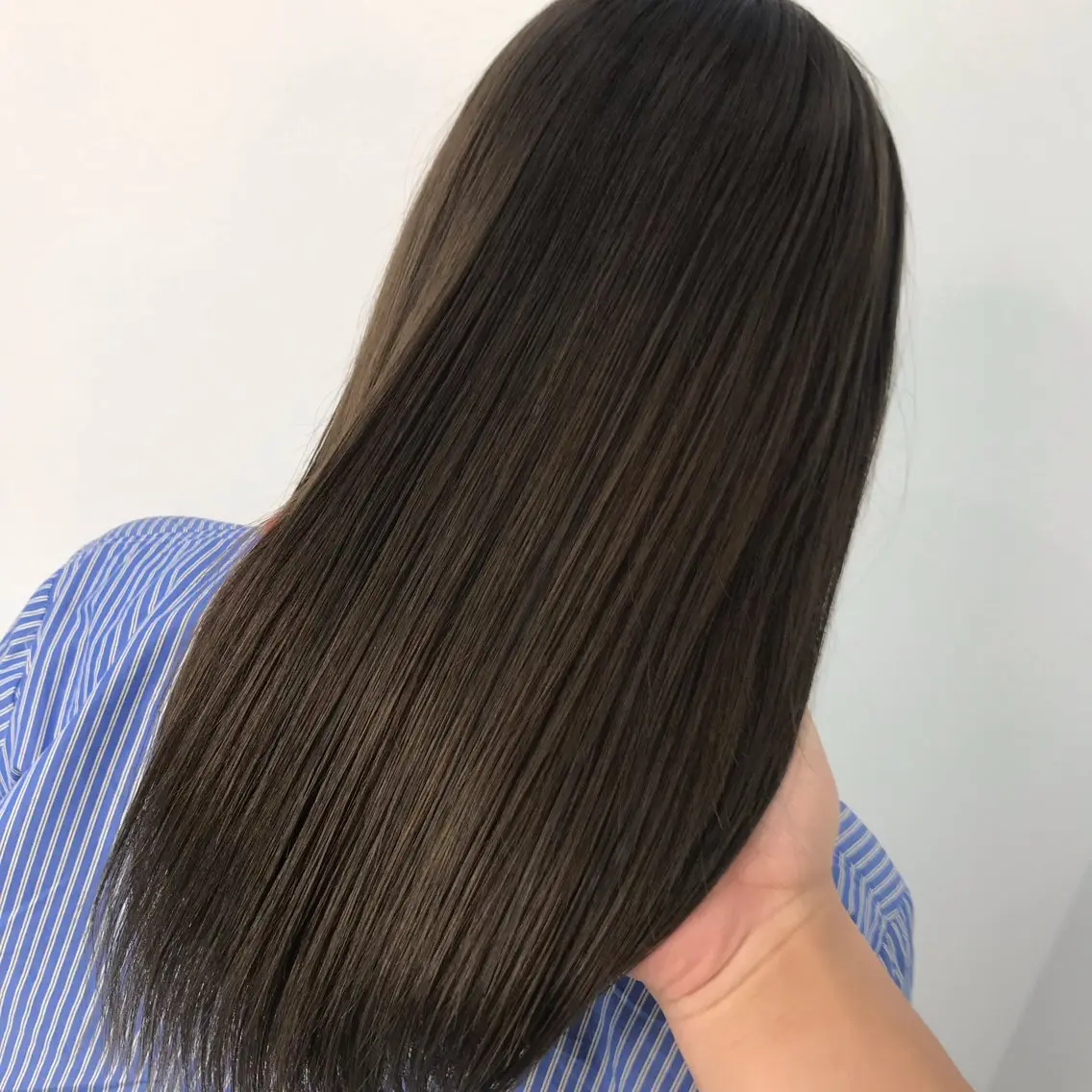 セミロング カット 縮毛矯正 トリートメント 天王寺の美容師 わだひろしのヘアスタイル