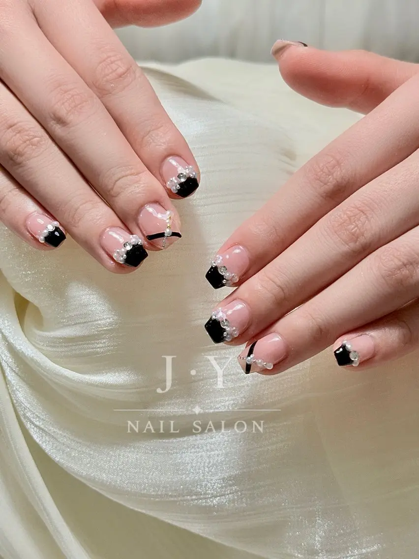 ネイル J· Y Nailのネイルデザイン
