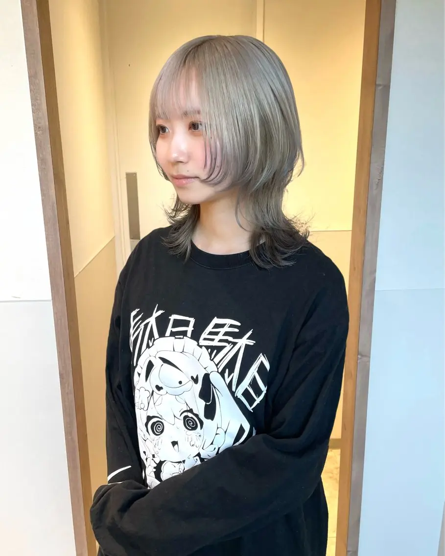 ミディアム カラー グレージュ ウルフカット カット ヘアカラー トリートメント 武田 清久のヘアスタイル