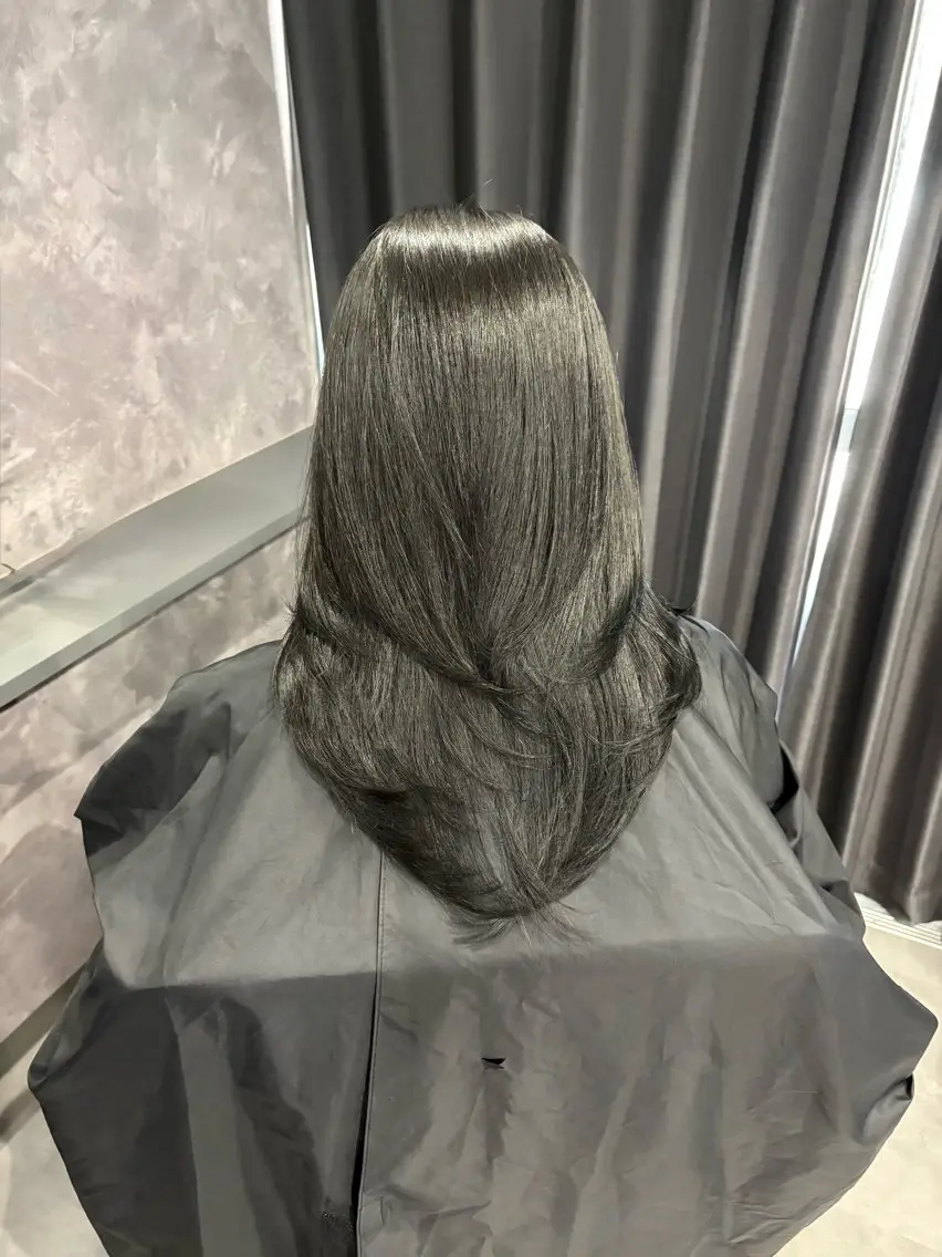 カラー カット ヘアカラー トリートメント nameless miichiのヘアスタイル