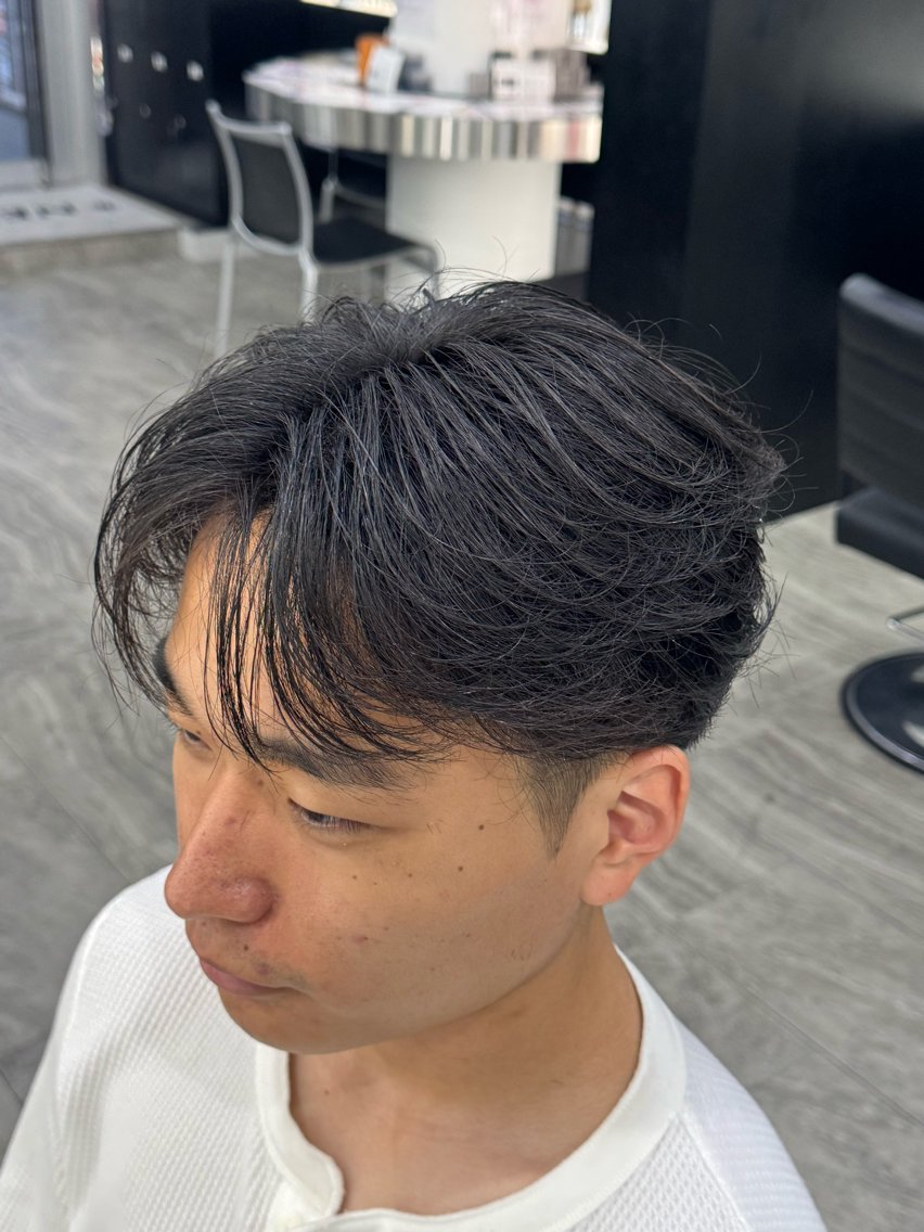 メンズ フェザーパーマ メンズパーマ カット メンズヘア カット、パーマ特化のヘアスタイル