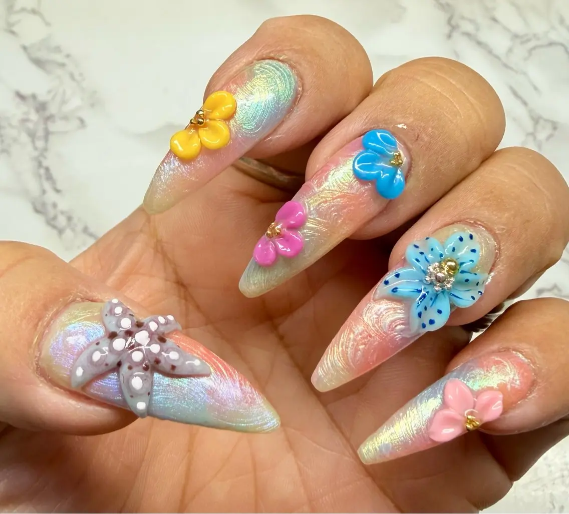 ネイル アートネイル チークネイル フラッシュネイル フラッシュマグ フレンチネイル Mai’s nailのネイルデザイン