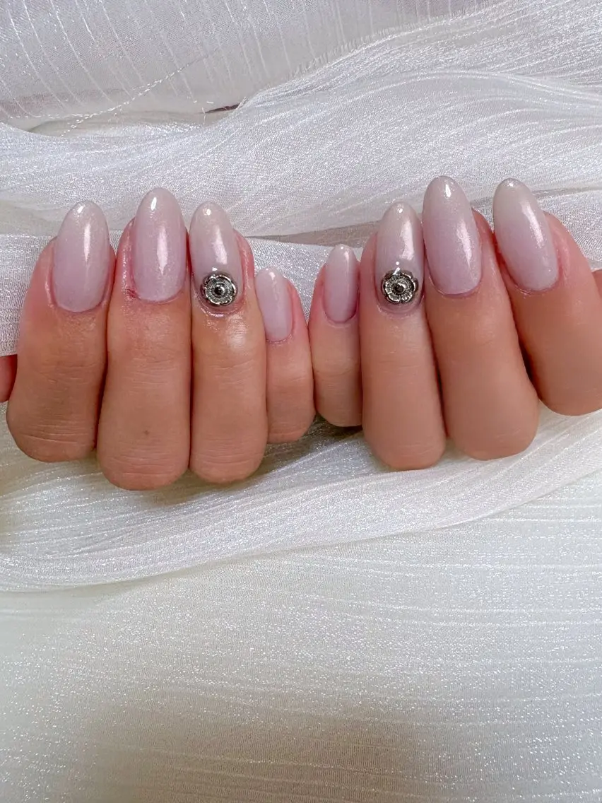 ネイル ワンカラーネイル ピンク シルバー シンプルネイル ハンドネイル nail salon minthのネイルデザイン
