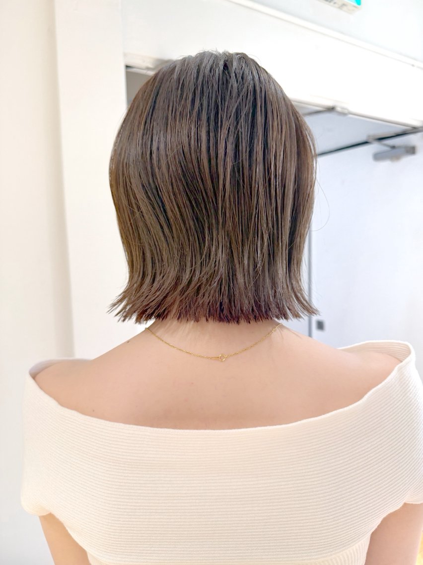 カット ヘアカラー トリートメント 縮毛矯正×ボブ🥣 オイカワ レイのヘアスタイル