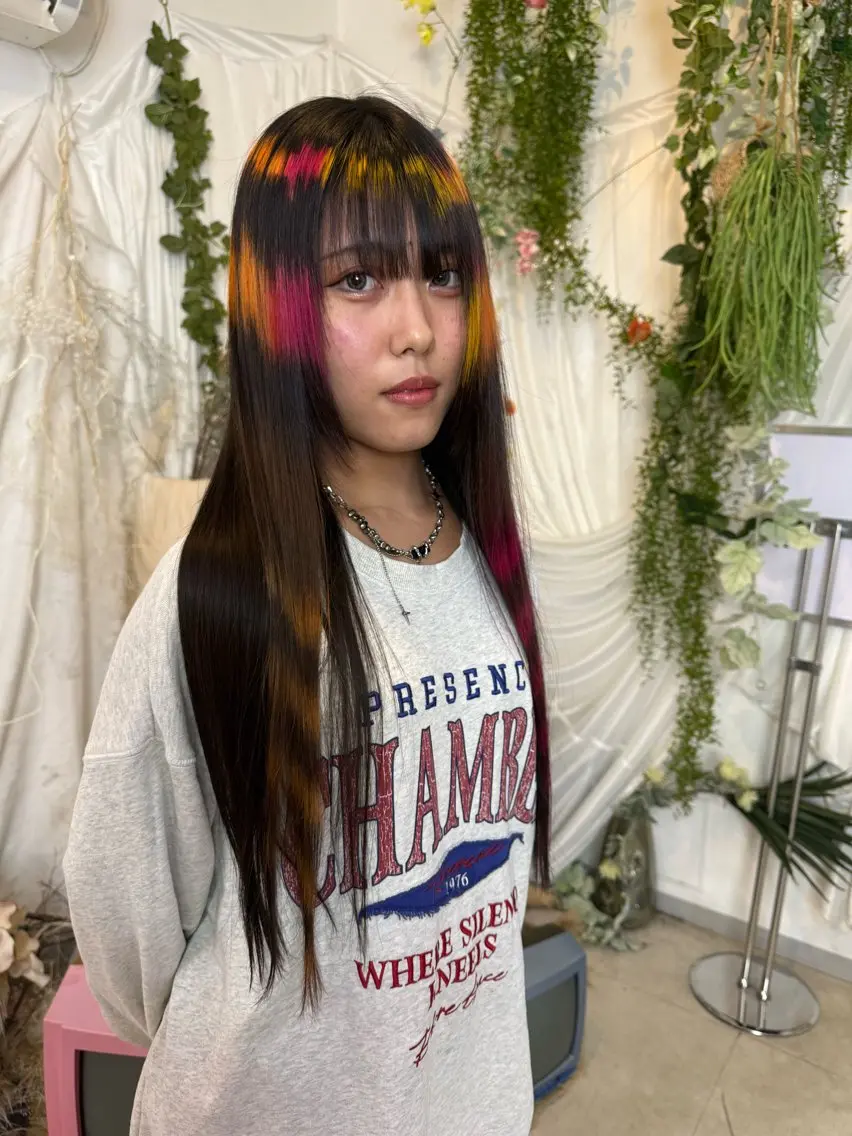 ロング カラー ブリーチ ヘアカラー ブリーチカラー/ デザインカラー/にらのヘアスタイル