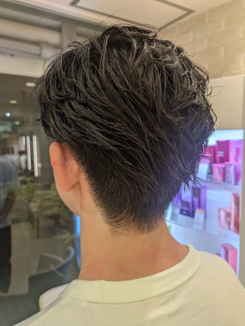 メンズ ツーブロック カット 佐々木 萌のヘアスタイル