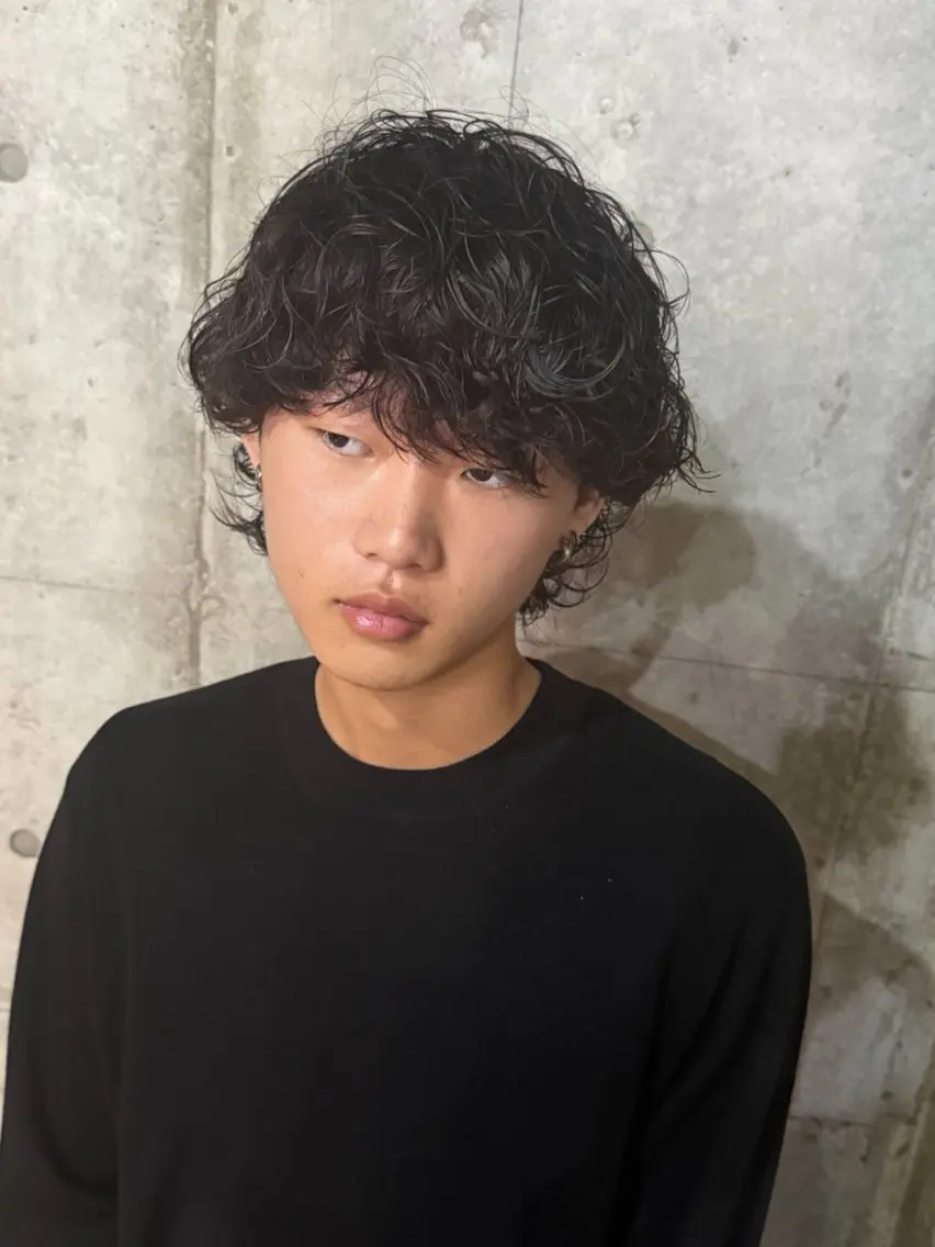 ミディアム パーマ 松浦 将仁のヘアスタイル
