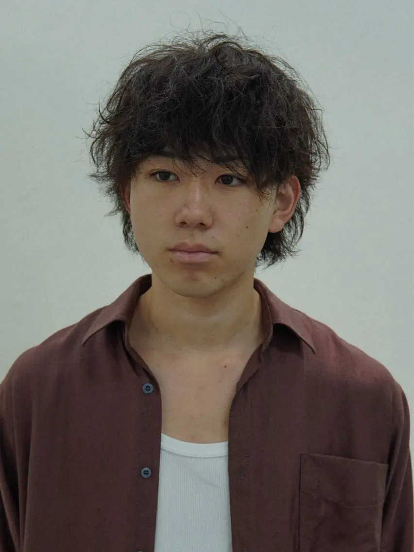 ミディアム パーマ メンズ カット パーマ トリートメント ヘアセット メンズパーマ特化 カバヤマ　リョウの眉毛・アイブロウイメージ