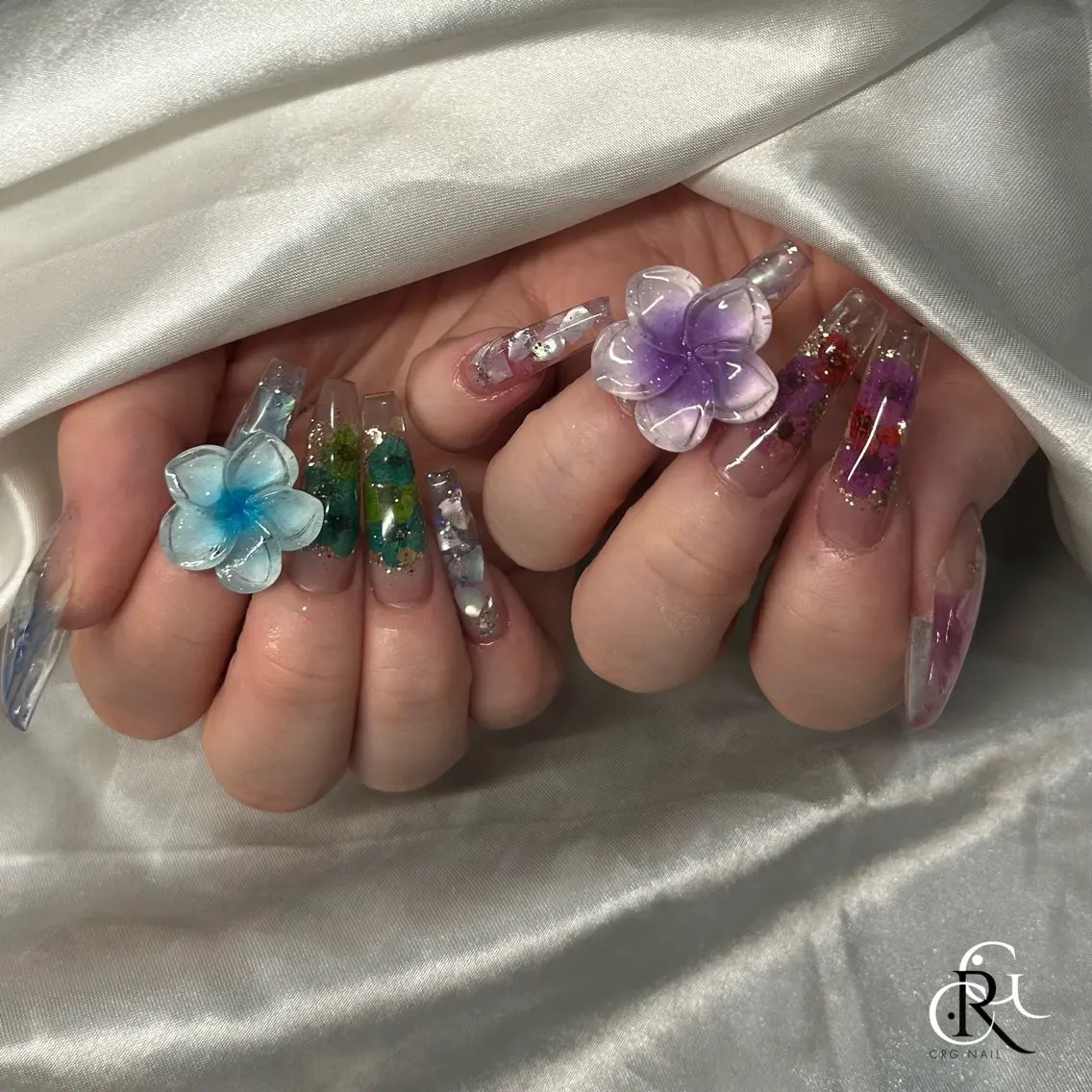 ロング ハンドネイル 美フォルムスカルプ✨ RENAのネイルデザイン