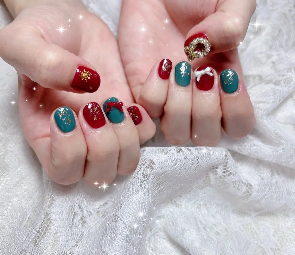 ネイル ラメ(グリッター) 冬ネイル クリスマス ハンドネイル FLARE NAIL フレアネイルのネイルデザイン