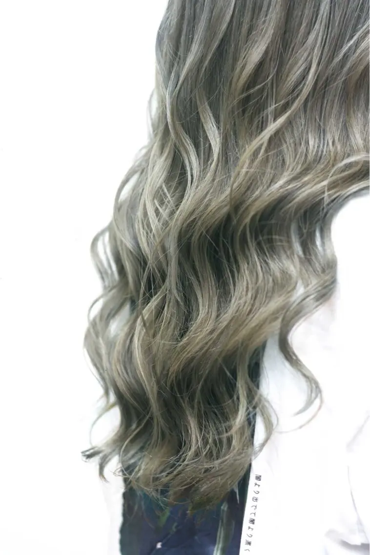 ロング カラー ヘアカラー 【Atem 大町店】 永森　優里花のヘアスタイル