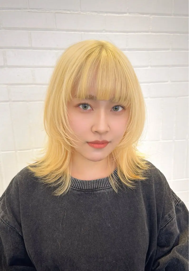 ショート カラー カット ヘアカラー トリートメント ザクザクレイヤー 🍀/ブリーチ/小田のヘアスタイル