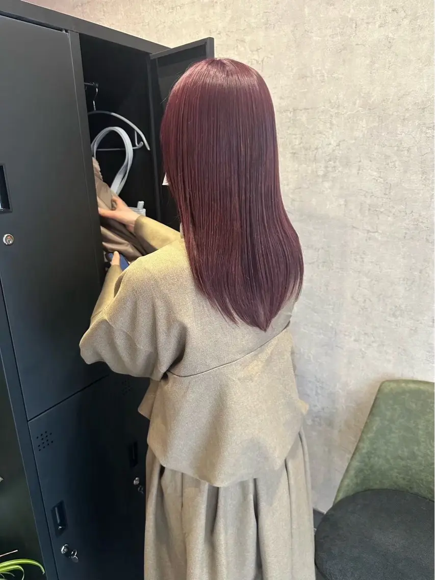 セミロング HAILEY HONAMIのヘアスタイル