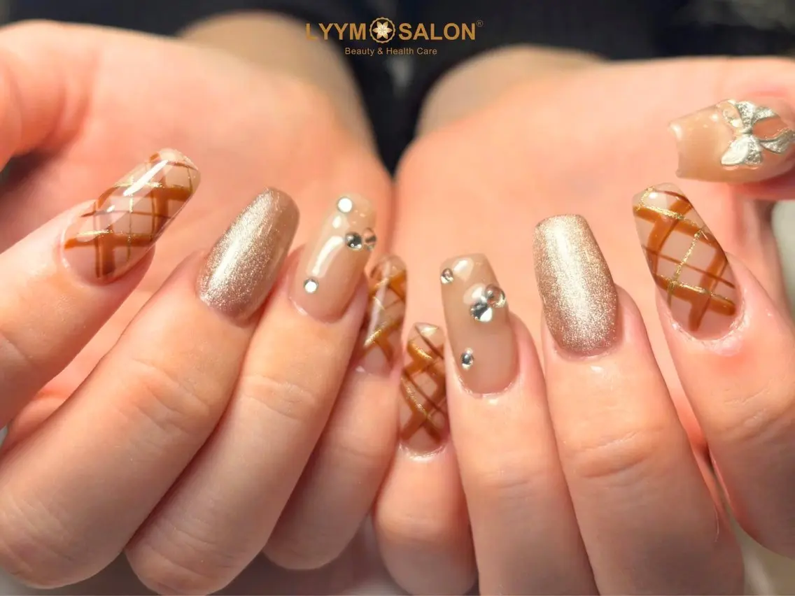 ネイル 持ち込み LYYM Salon Miraのネイルデザイン