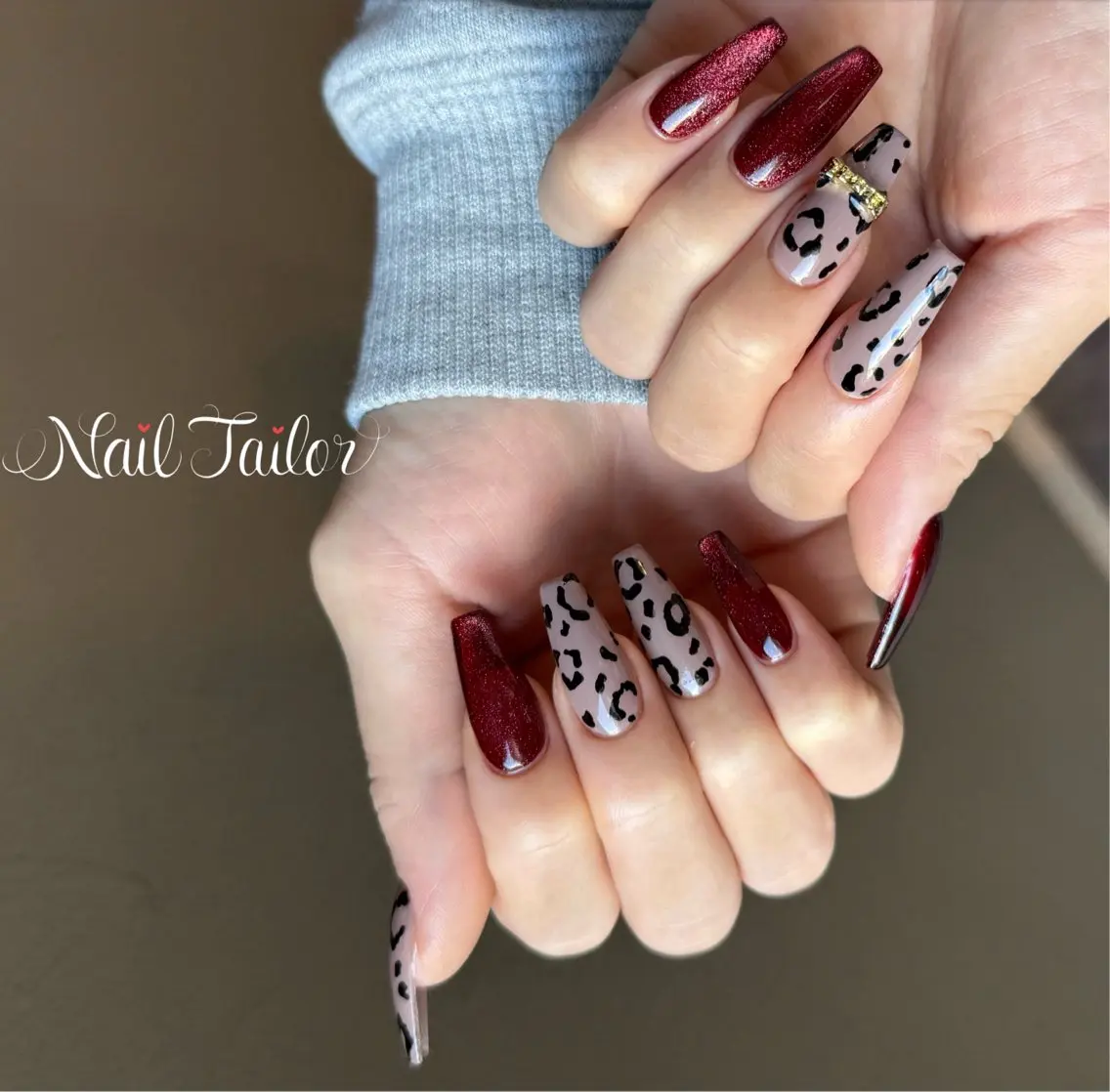 ネイル アニマル柄 アートネイル ボルドー 長さ出し ロングネイル ハンドネイル NailTailor ネイルテイラーのネイルデザイン