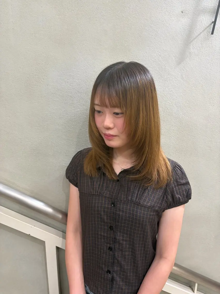 ミディアム 顔まわりレイヤー レイヤーカット 髪質改善カラー/ モトタニのヘアスタイル