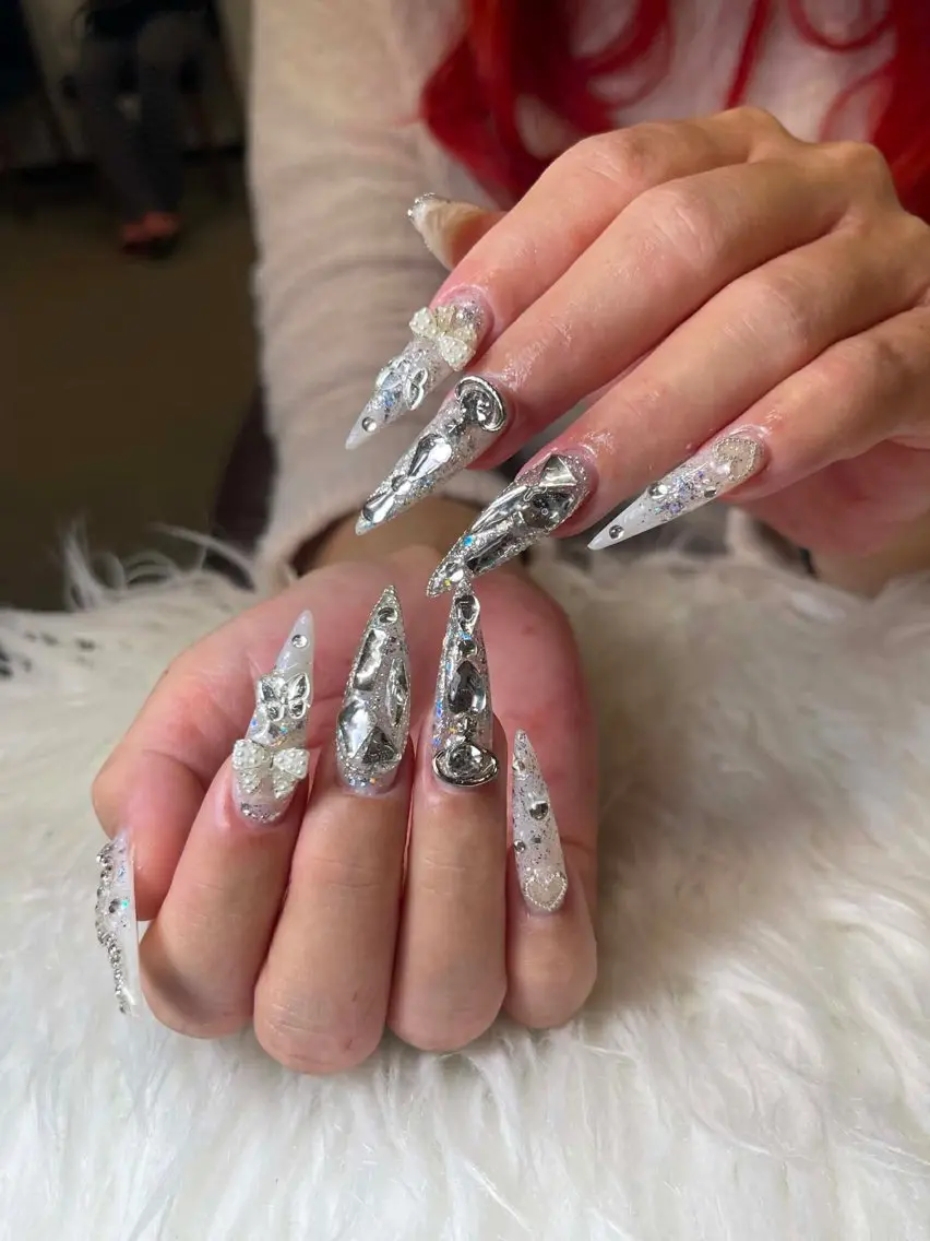 ネイル ハンドネイル NiJi Nailsのネイルデザイン