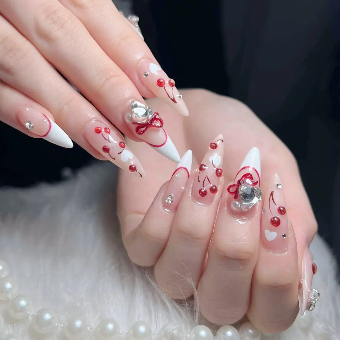 ネイル オーロラネイル クリアネイル 成人式 フラッシュネイル ジェルネイル ハンドネイル Amee Nail Salonのネイルデザイン