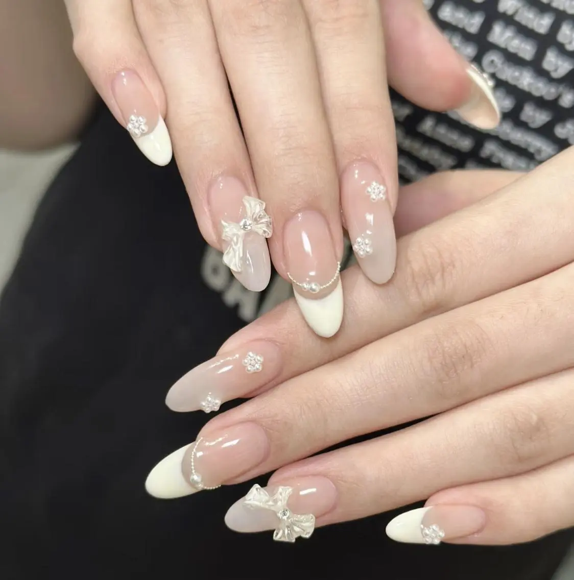 ネイル ハンドネイル ハンドケア 🍑 momo_nailのネイルデザイン