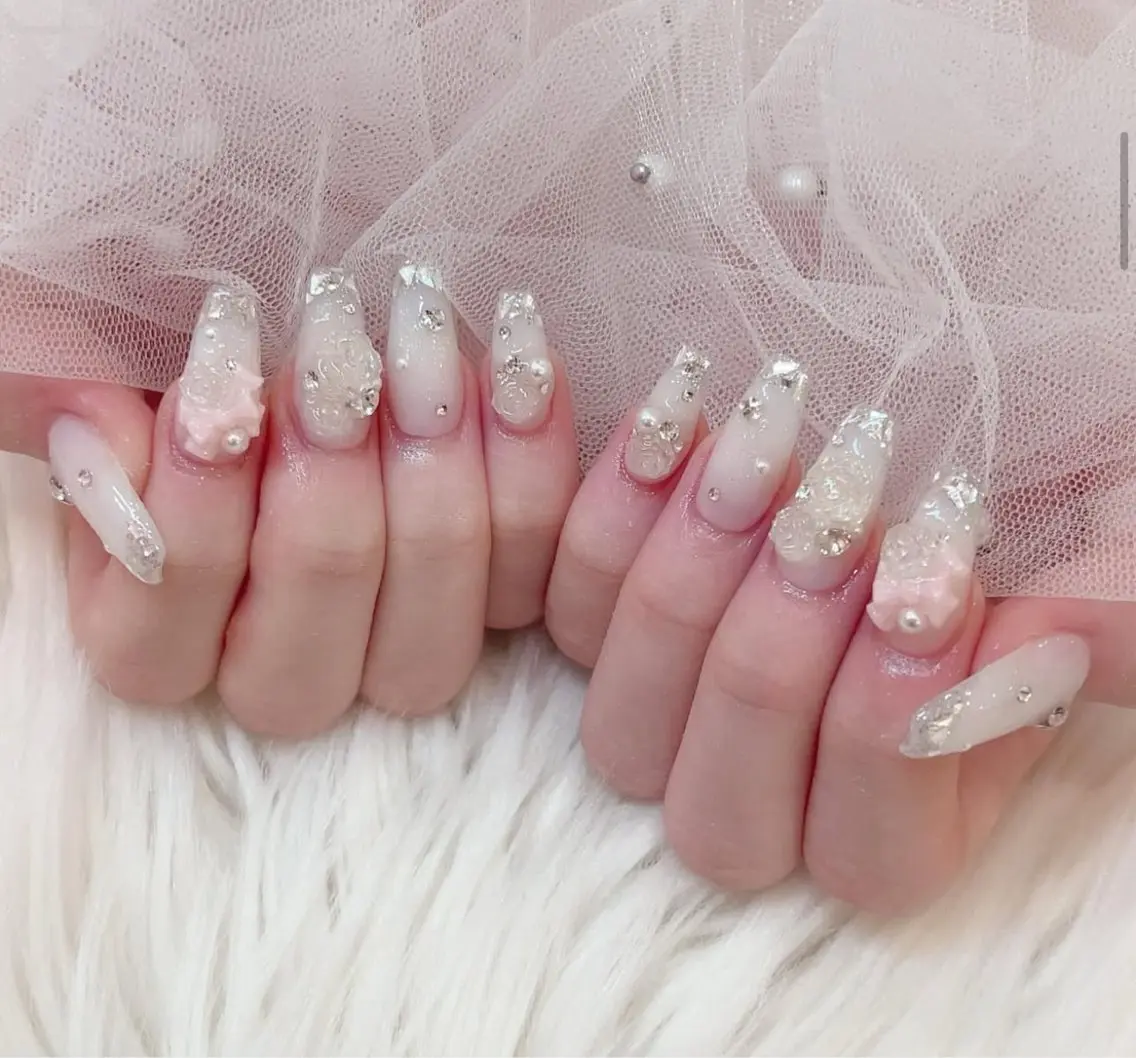ネイル アートネイル フラワーネイル フレンチネイル ジェルネイル グラデーション ハンドネイル Ryu Nail NekoChanのネイルデザイン