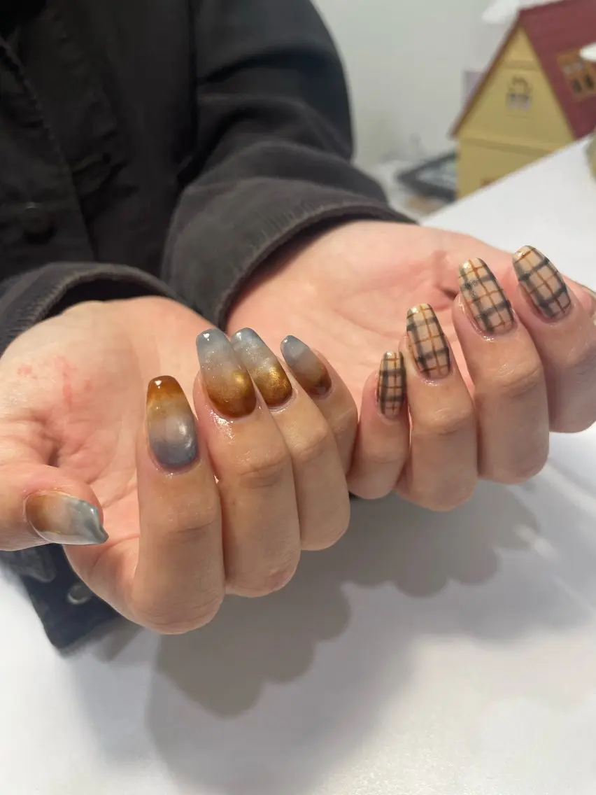 ネイル COMOREVI nailのネイルデザイン