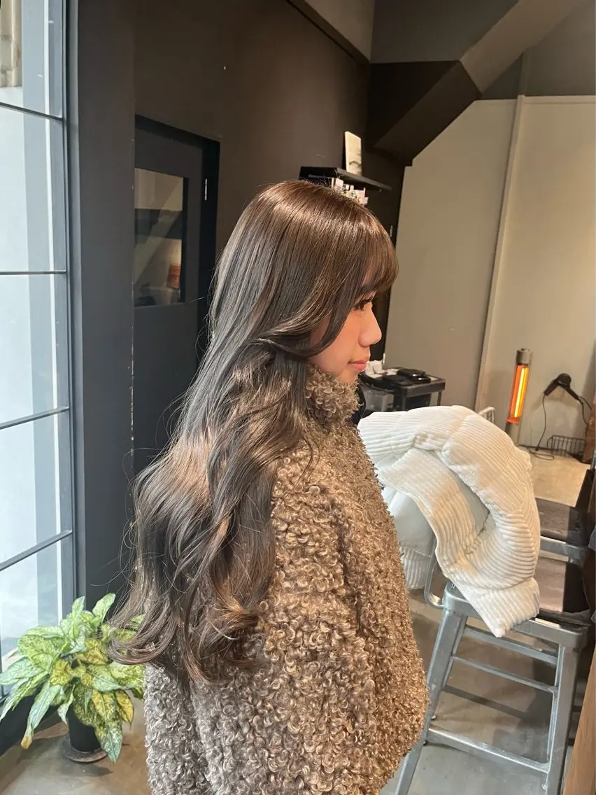 ロング miyabi🌙 大阪／梅田艶カラーのヘアスタイル