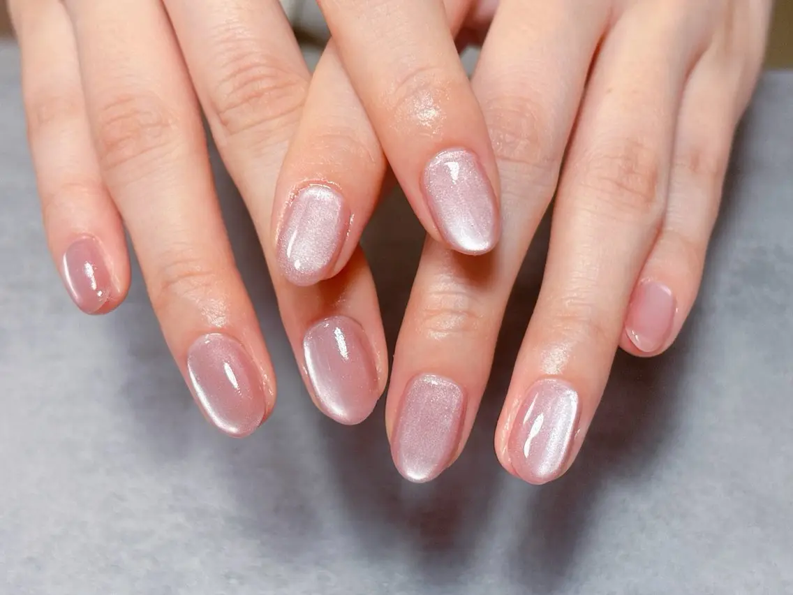 ネイル アートネイル マグネットネイル 冬ネイル クリスマス ハンドネイル ハンドケア 💫ゆか_ Nailartistのネイルデザイン