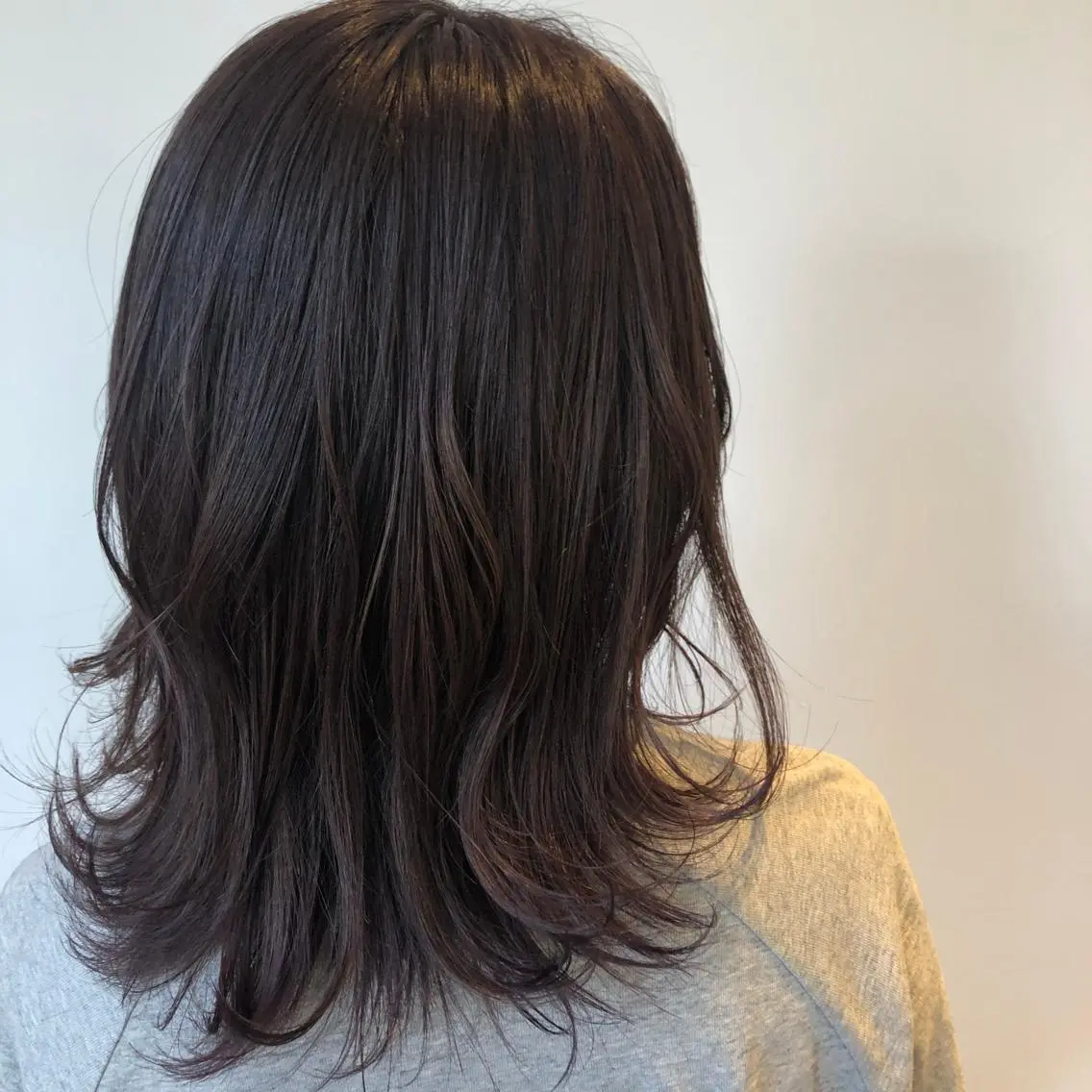 カラー 青井 梨紗のヘアスタイル