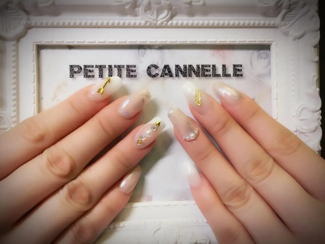 ロング ネイル Petite Cannelleのネイルデザイン