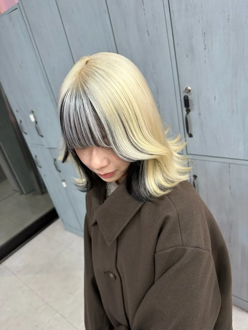 セミロング カラー 町田ブリーチデザイン 🌈MANATOのヘアスタイル