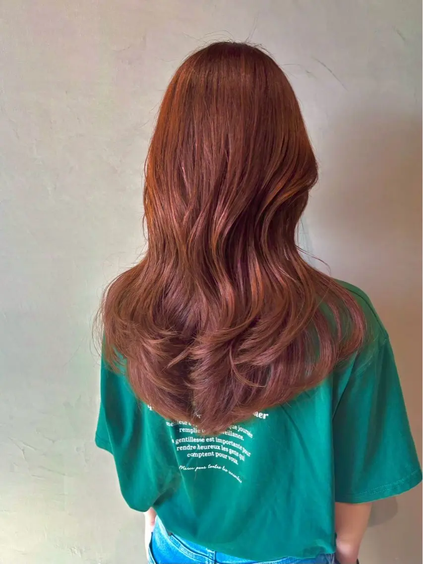 カラー 『23°』筑間 穂乃花のヘアスタイル