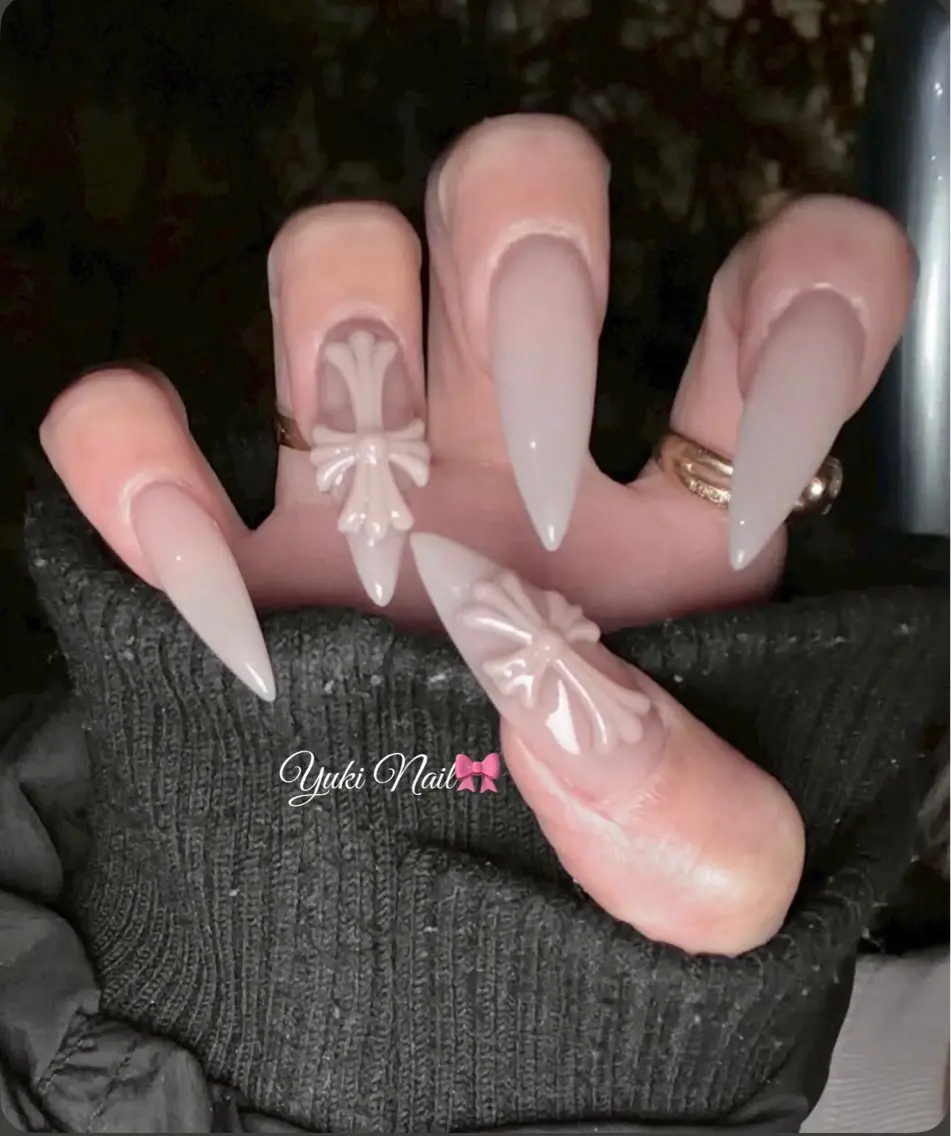 ⚠️[長さだし10本) グラデネイル+クロスパーシ(2本)付ける💅✝️の写真