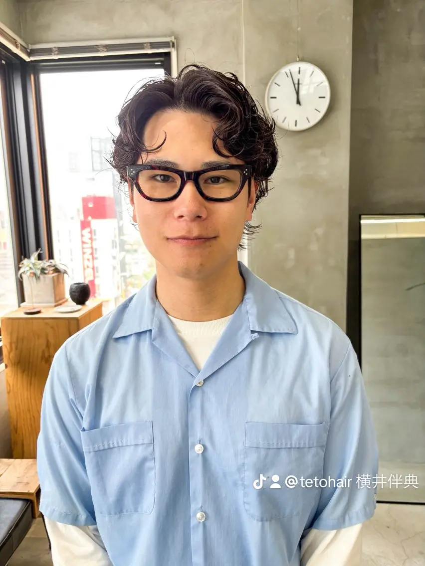 ショート パーマ メンズ メンズパーマ カット パーマ トリートメント 横井伴典 名古屋駅 メンズパーマ/カットのヘアスタイル