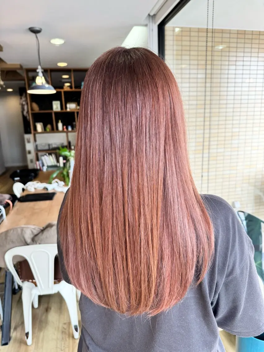 ロング カラー ツキダテ ユイのヘアスタイル