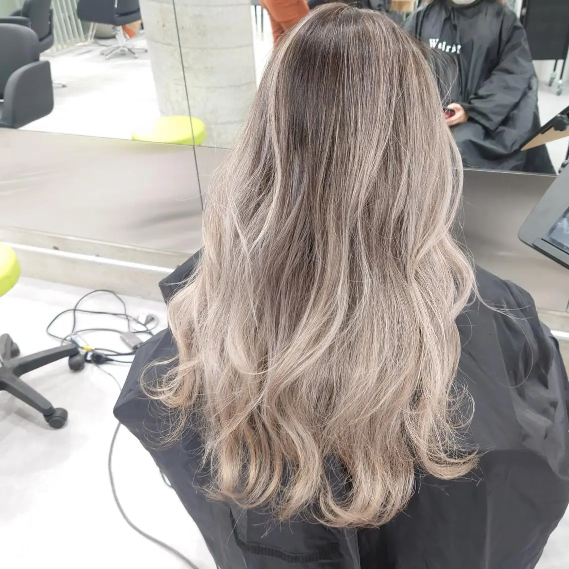 ロング カラー ブリーチ カット ヘアカラー トリートメント 艶髪✨ブリーチ職人 yasuのヘアスタイル